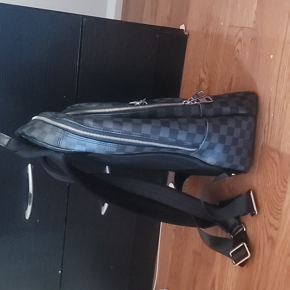 Authentic New Model Louis Vuitton Damier Graphite Canvas Michael Backpack - Picture 6 of 8
